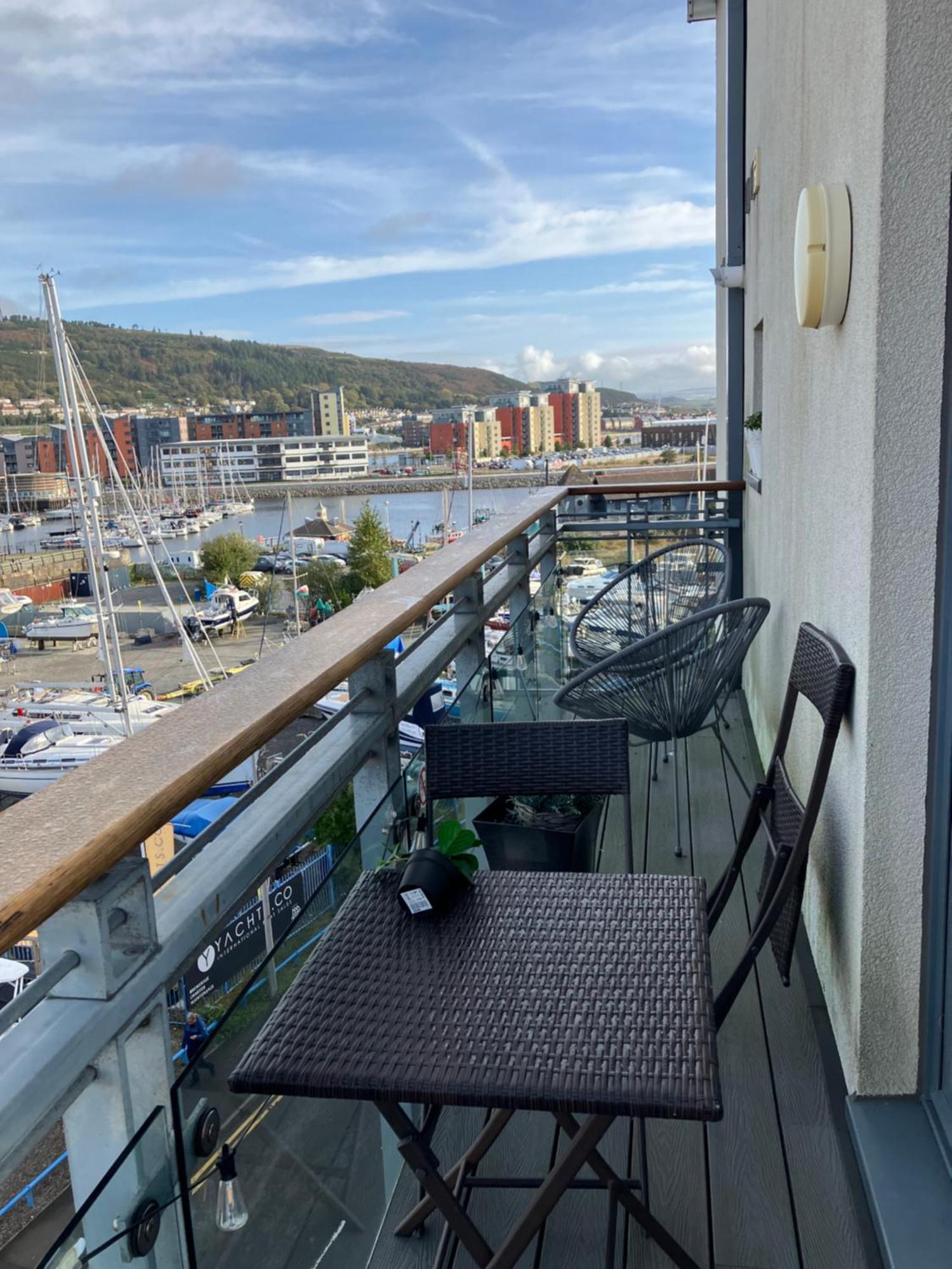 Swansea Bay, Marina & Arena View Mins To Beach & City Bagian luar foto